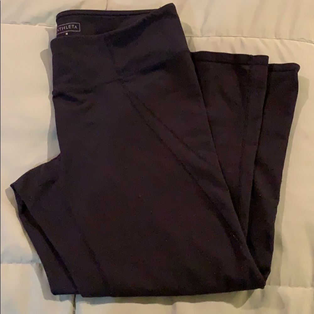 Athleta Black Crop Legging Size M.​​​​​​​​​​​​​​​​​​​​